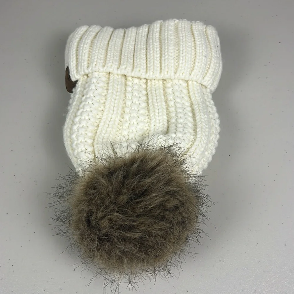 CC YJ820 beanie pom-pom‎ braided cable knit beanie fold-over detail EUC